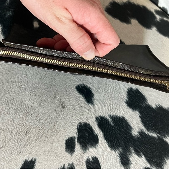 Louis Vuitton Brown Monogram Zip Pouch Clutch - Picture 11 of 16